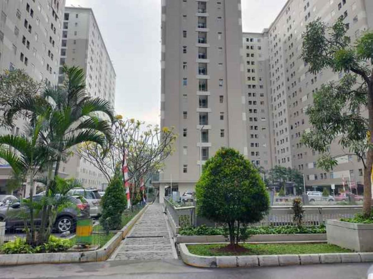 Apartment Kalibata City By Ari Jakarta Eksteriør billede
